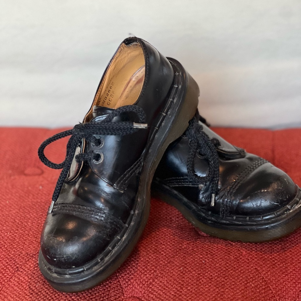 Vintage Dr. Martens Black Leather Oxford Style Shoes